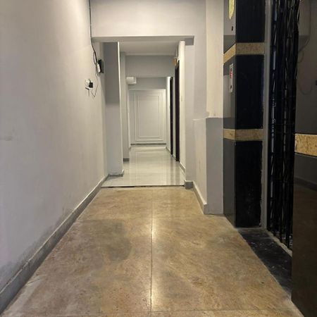 V Paradise Hotel Varanasi Luaran gambar